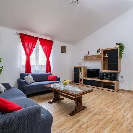 Holiday home Sunce